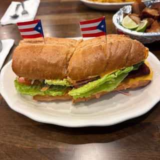El Pollito (Chicken Cutlet)