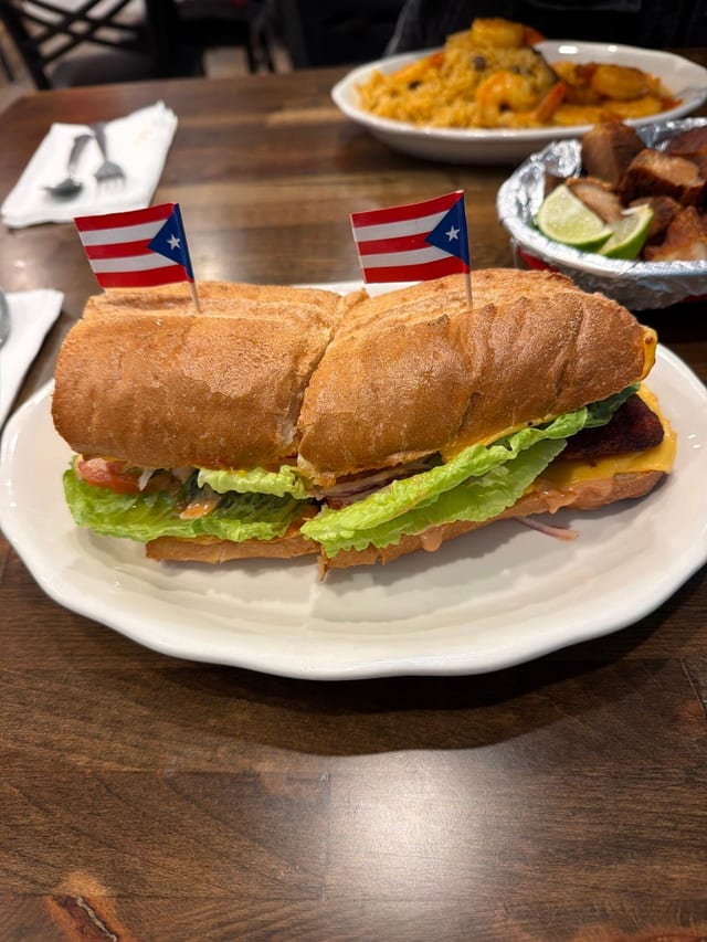 El Pollito (Chicken Cutlet).